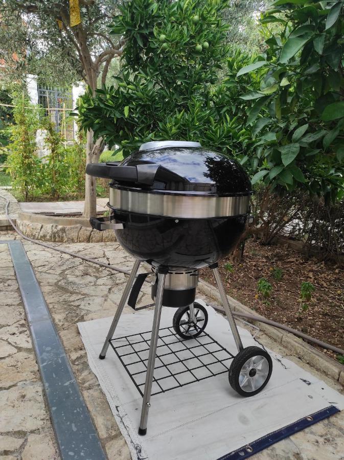 Kaštela Issa Holiday Home - 3 Min Walk To Beach מראה חיצוני תמונה